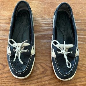 Sperry Top Sider.